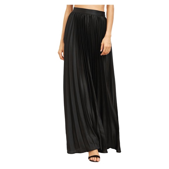 Black Pleated Flared Full Length Satin Maxi Skirt - Picture 4 of 6